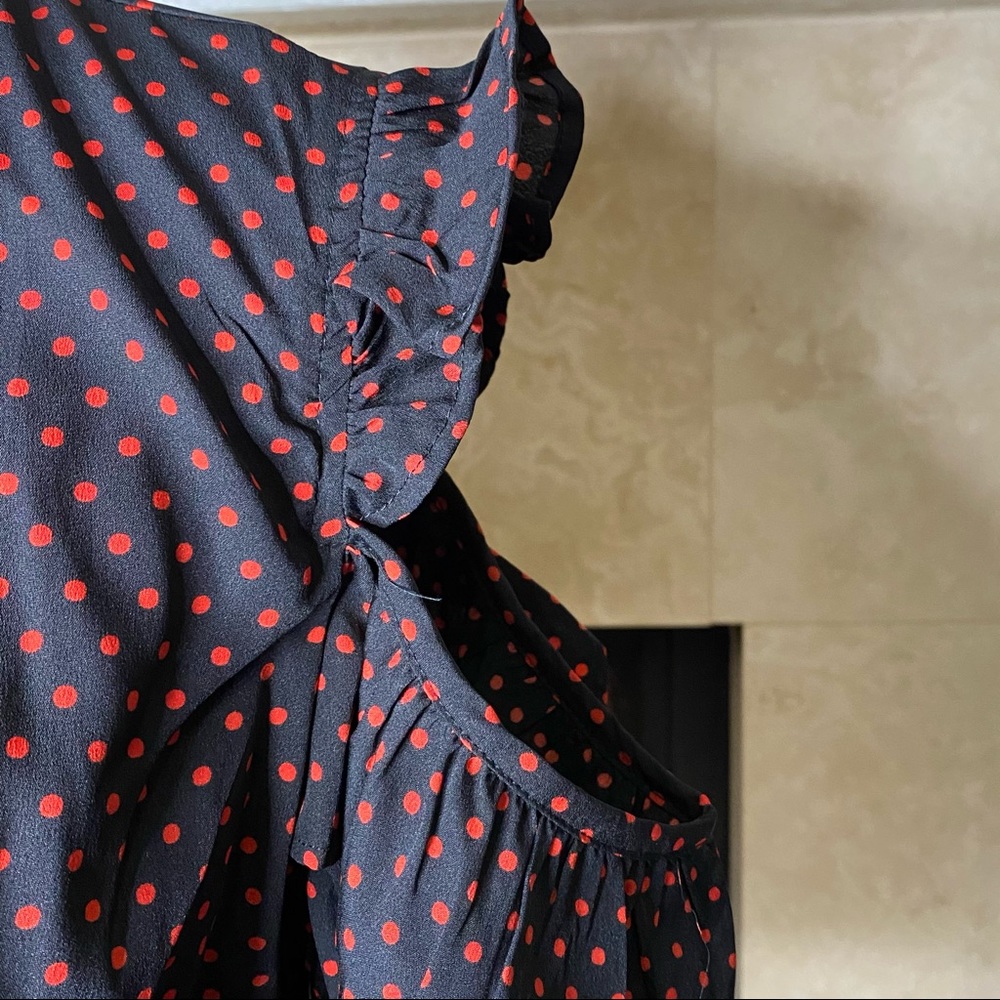 Attitude Unknown HighNeck Ruffle Cold Shou… - Picture 9 of 15